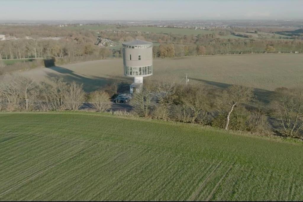 Luxury Converted Water Tower In Flockton Villa Emley Exterior photo